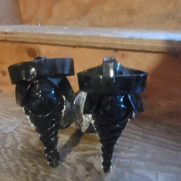 Ironfist heels - Picture 2 of 4